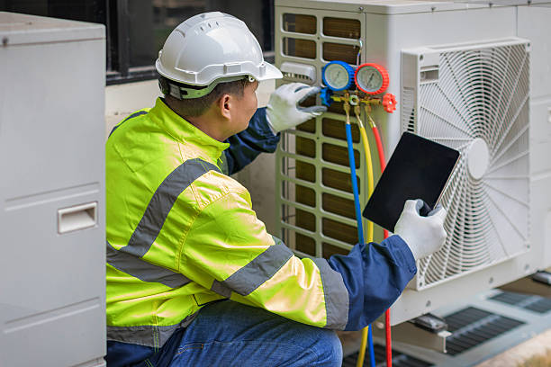 Professional Hvac technician working in Ingomar, PA